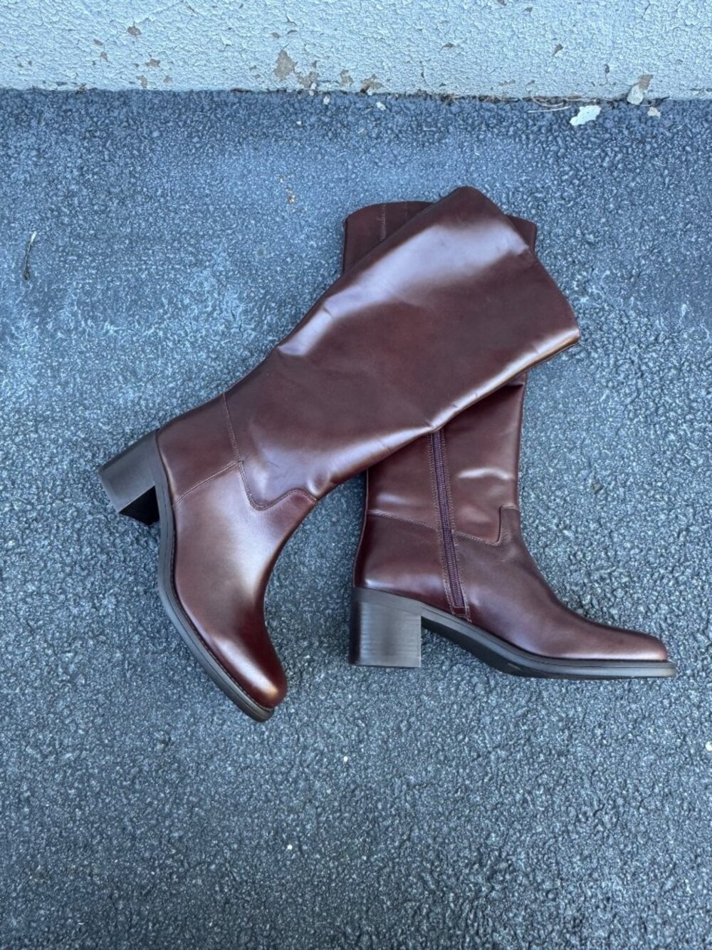 Vince Camuto Amree 2 Leather Knee High Boots 10M Wide Calf Burgundy Western